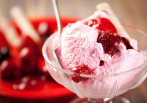Înghețată cu căpșuni
